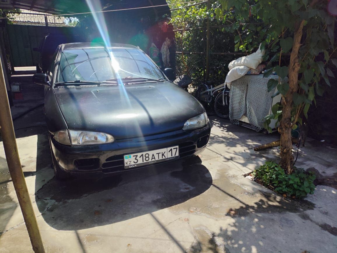 Продам срочно машину