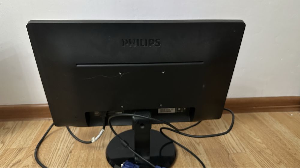 Philips 22″ LED монитор | Full HD | VGA