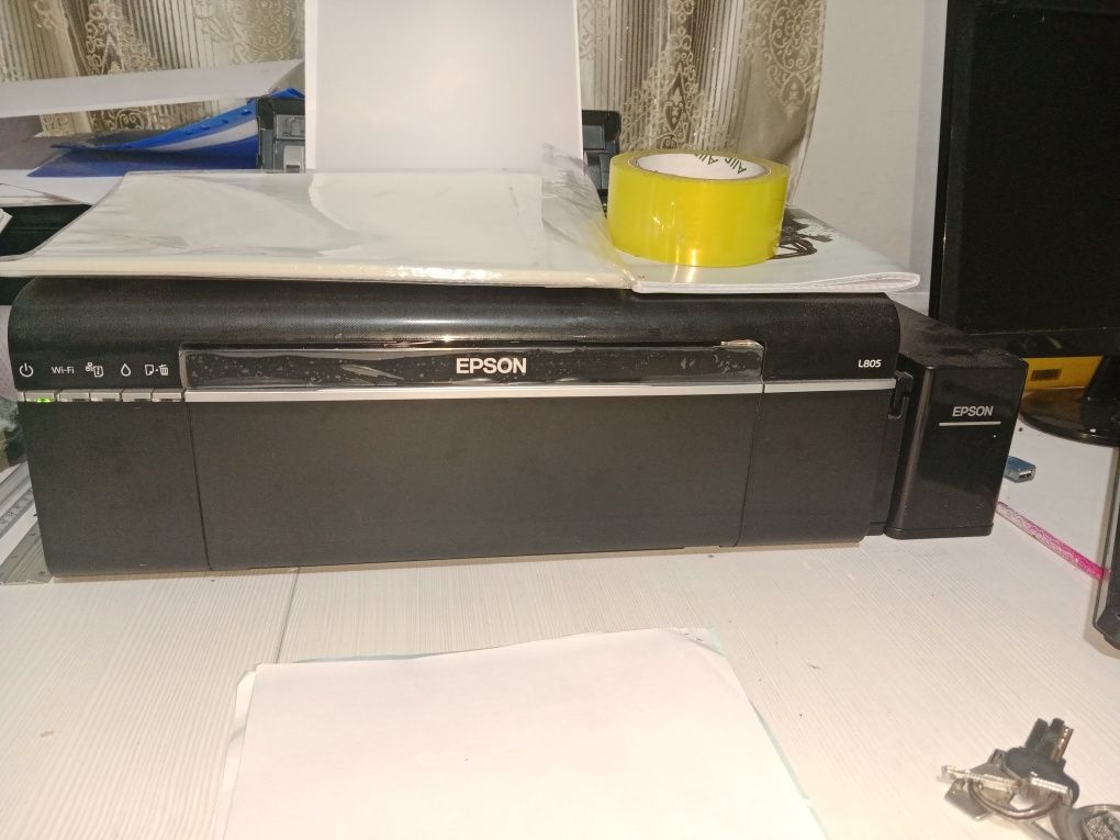 Продам цветной принтер epson l805