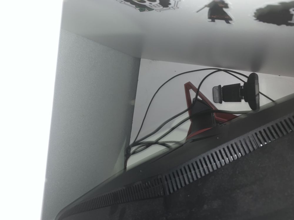 Продам игровой монитор ACER Nitro VG252Q 144hz + веб камера в подарок