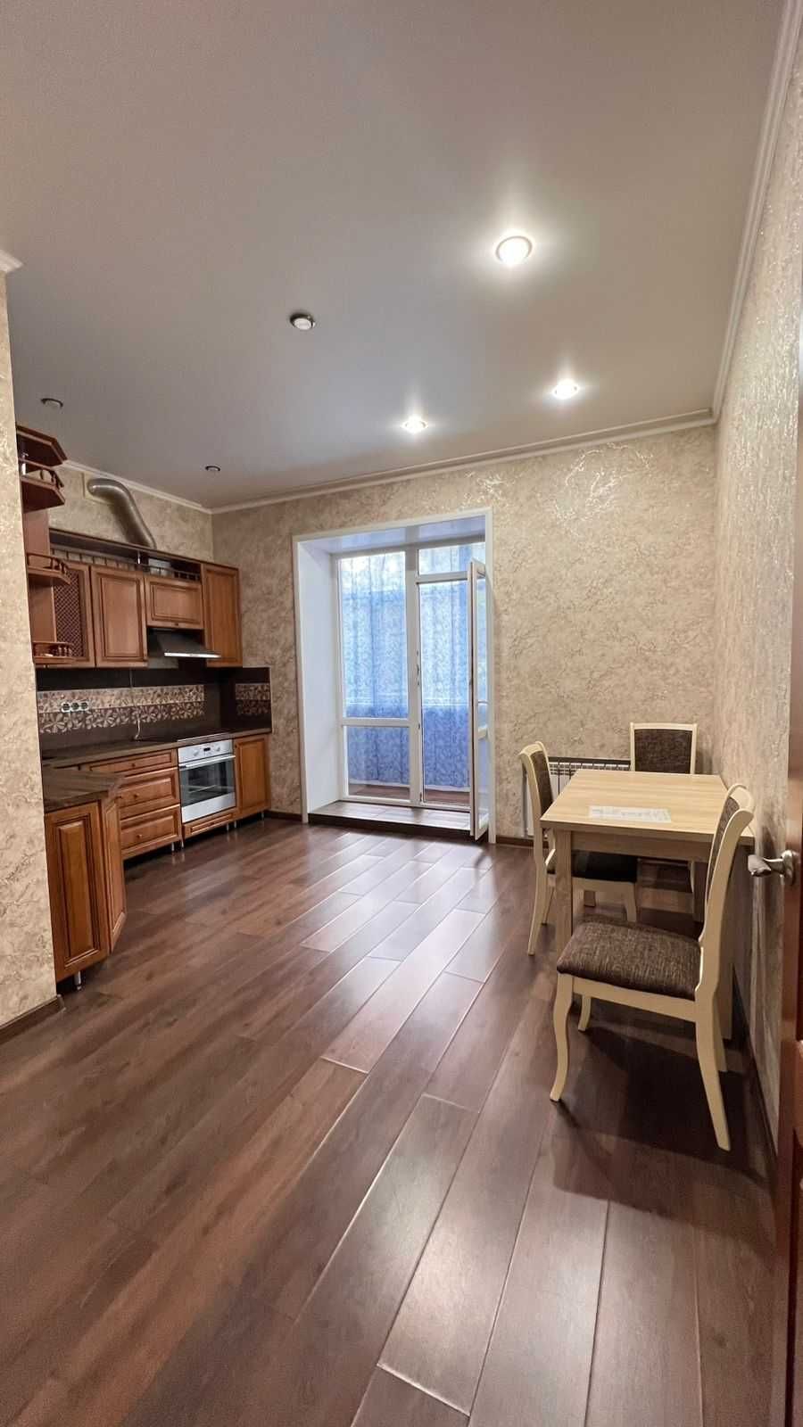 Продам 3 комнатную квартиру Большая кухня 2005 г. ЦЕНТР