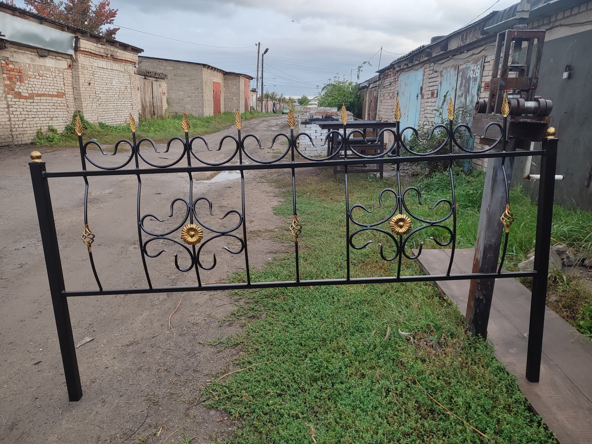 Оградки в наличие и под заказ в короткие сроки.