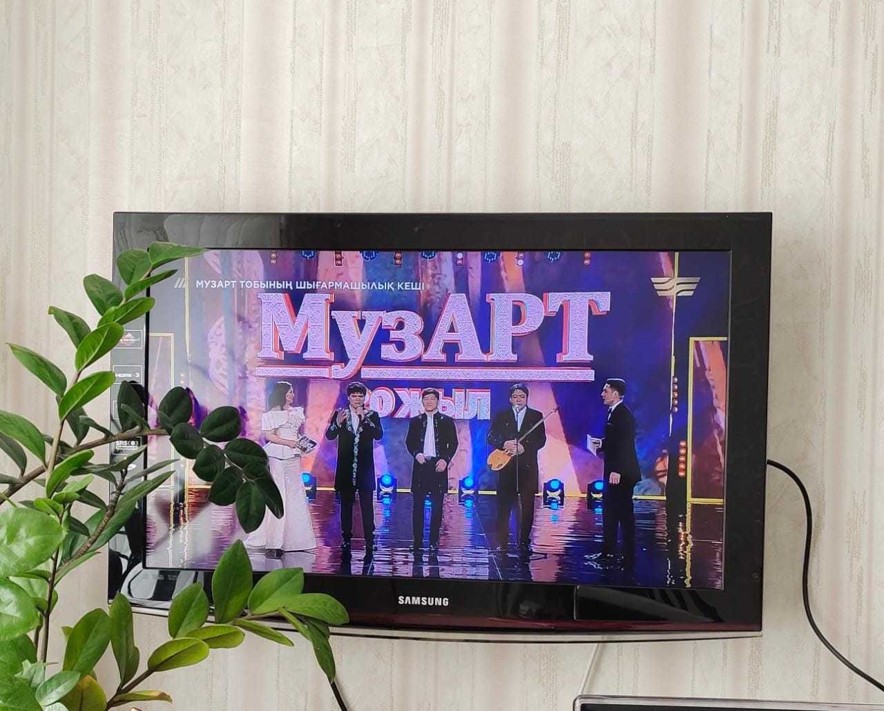 Телевизор Самсунг диагональ  32 дюймов