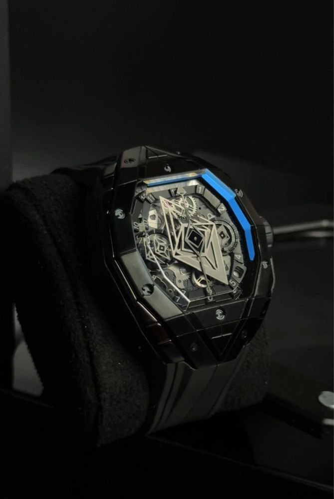 Omega Snoopy, премиальнве часы с швейцарским механизмом