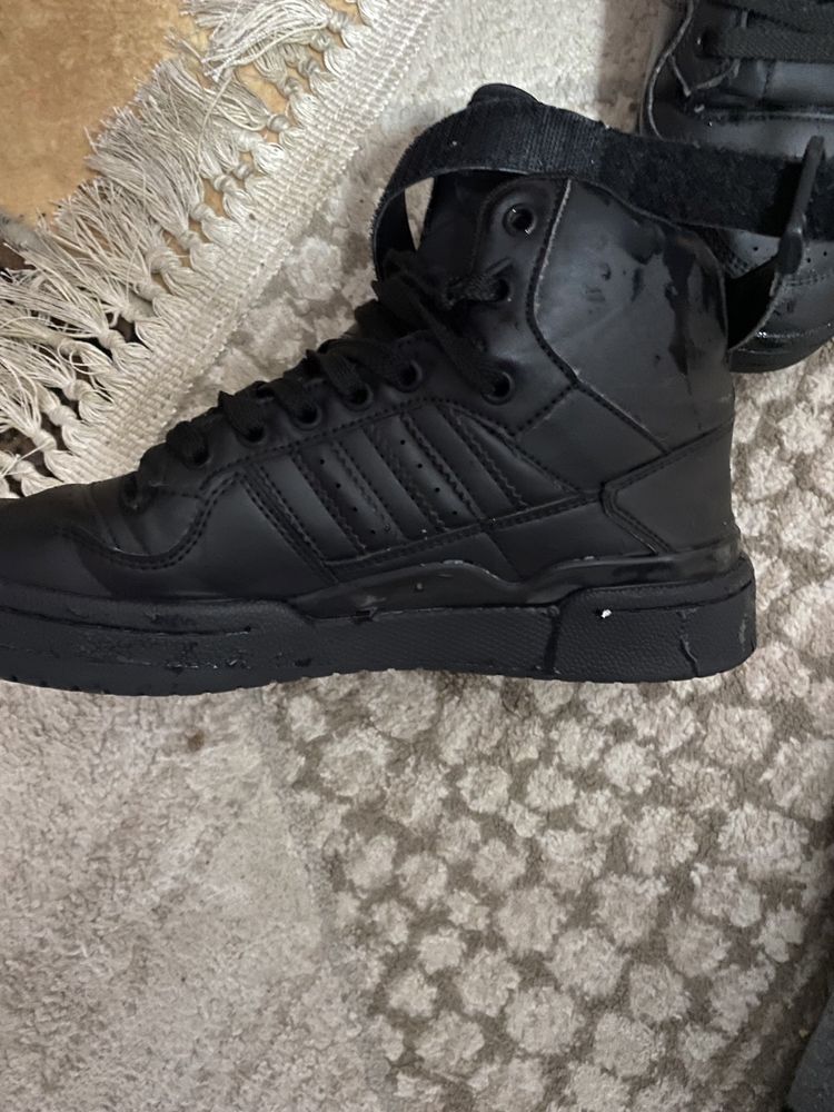 Adidas ботинки