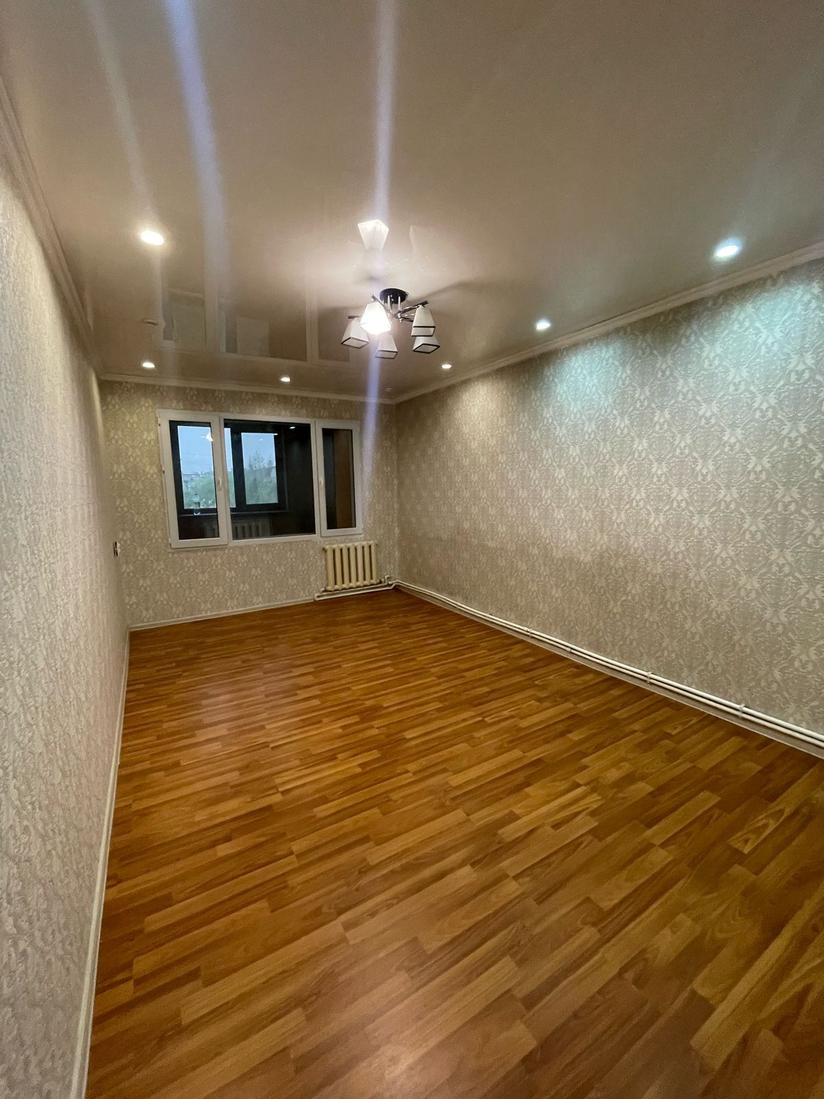 Продам 3х ком 16 микрорайон