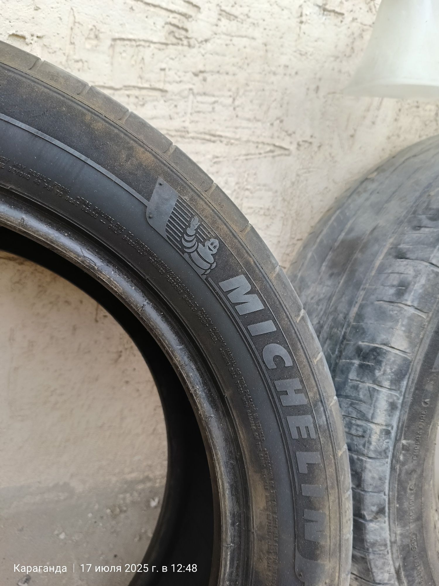 Шины покрышки два баллона michelin лето 215/55 r17 б/у продам
