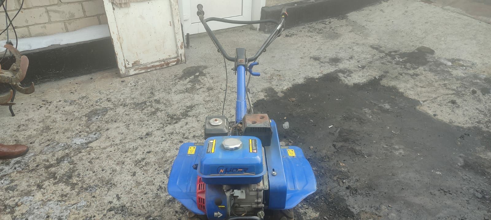 Продам культиватор