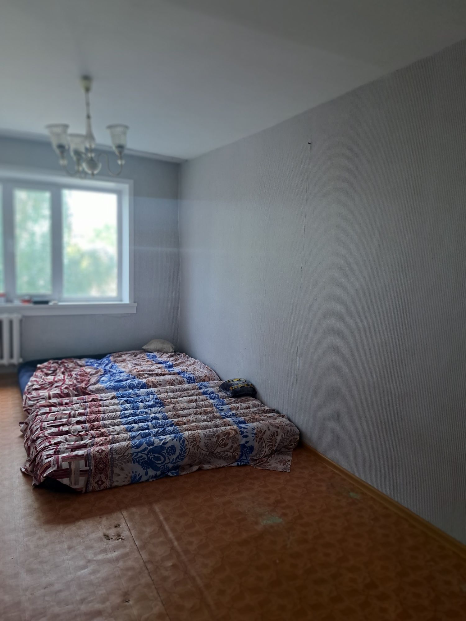 Продам 2х комнатную квартиру  ..в центре города Щучинска