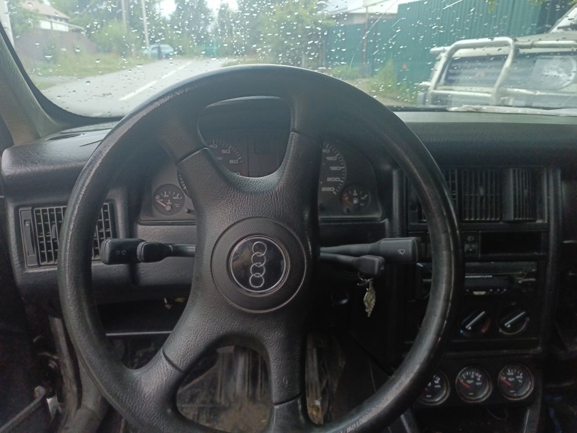 Продам Ауди 80 на ходу