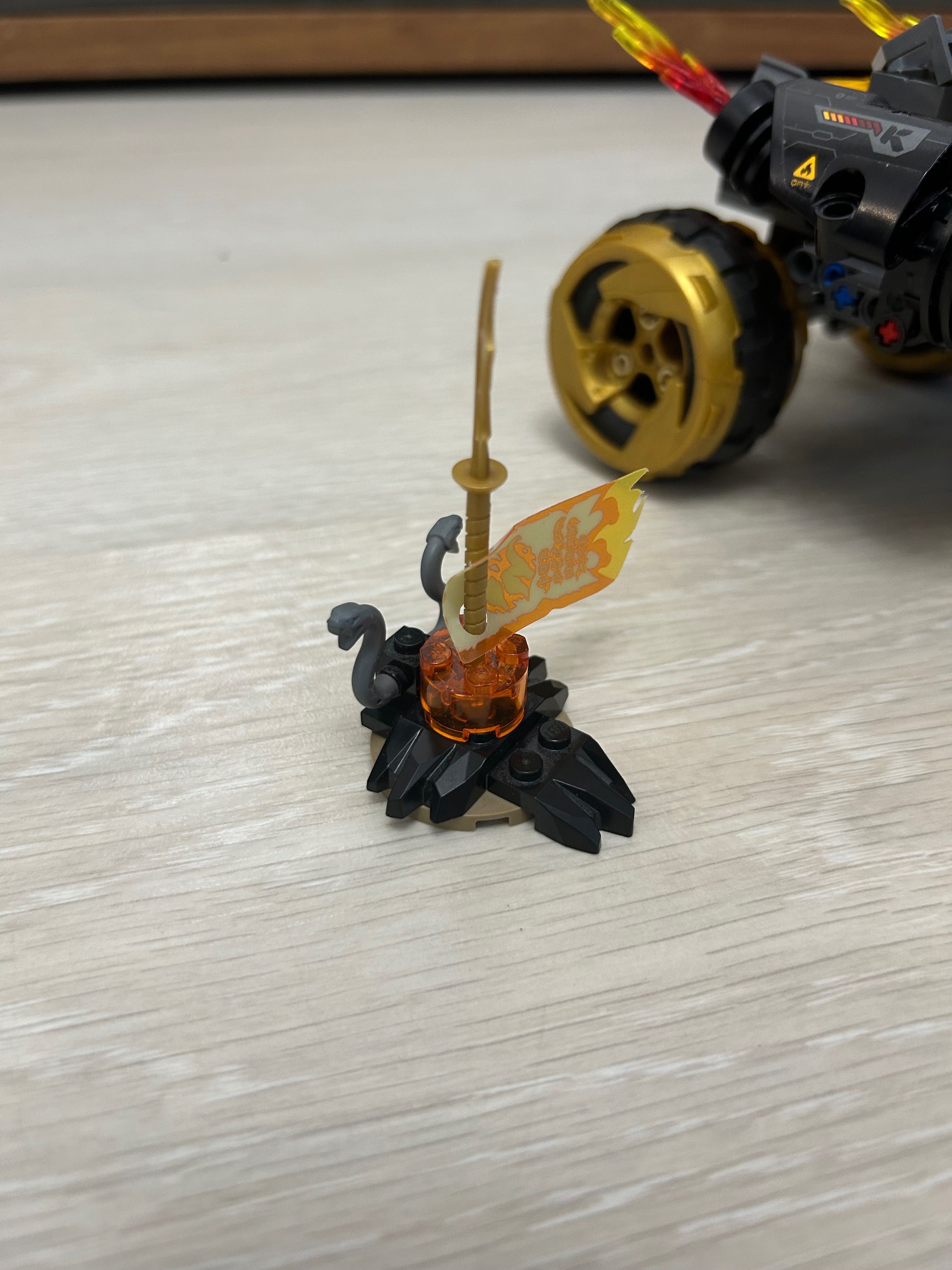 Набор lego ninjago 70675 внедорожник katana, без мини фигурок