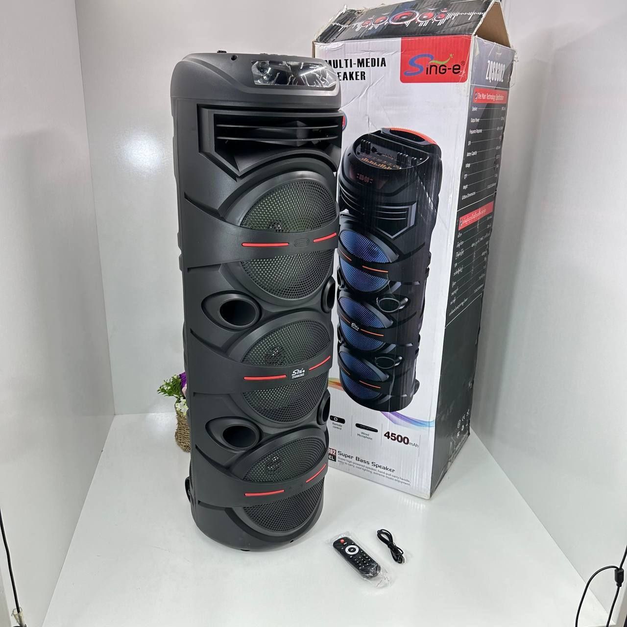БЕСПРОВОДНАЯ КОЛОНКА С безпроводным микрофоном.   ZQS8302)