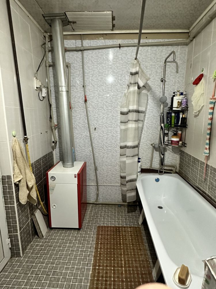 Продается дом 4комнаты, 8 соток газ вода