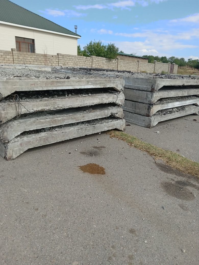 Плиты перекрытия ребристые ,Плиты заборные  высота 2,0 × 3,0 метр  шир