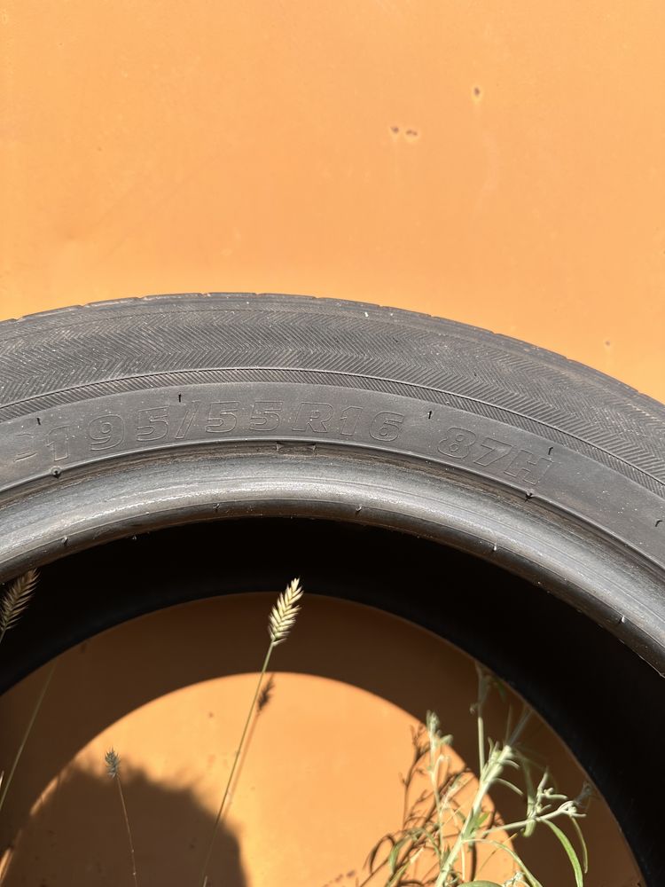 Продаю летние шины Kumho Solus KH17 195/55 R16