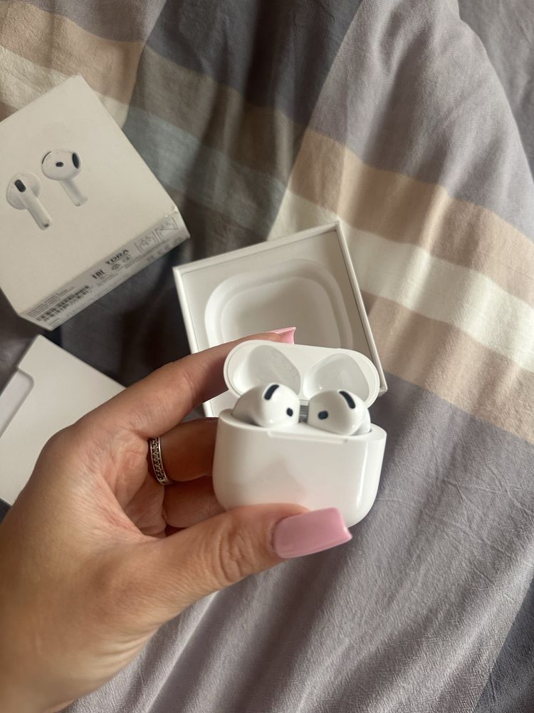 Наушники Apple AirPods 4 белый