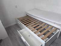 Продаи кровать икеа 180*200