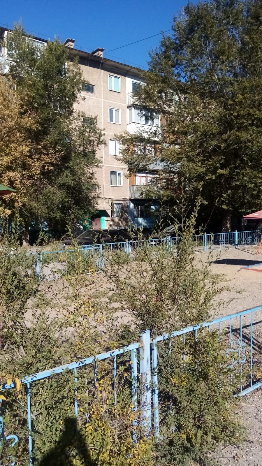 Сдаю 2 х комн квартиру,18 Мик  он д 10