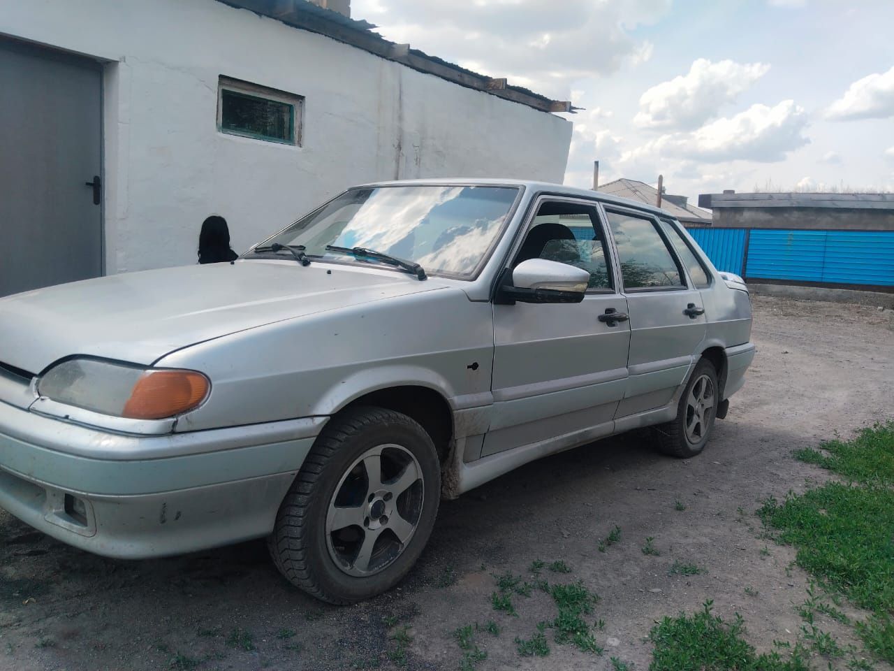 срочно продам ваз 2115