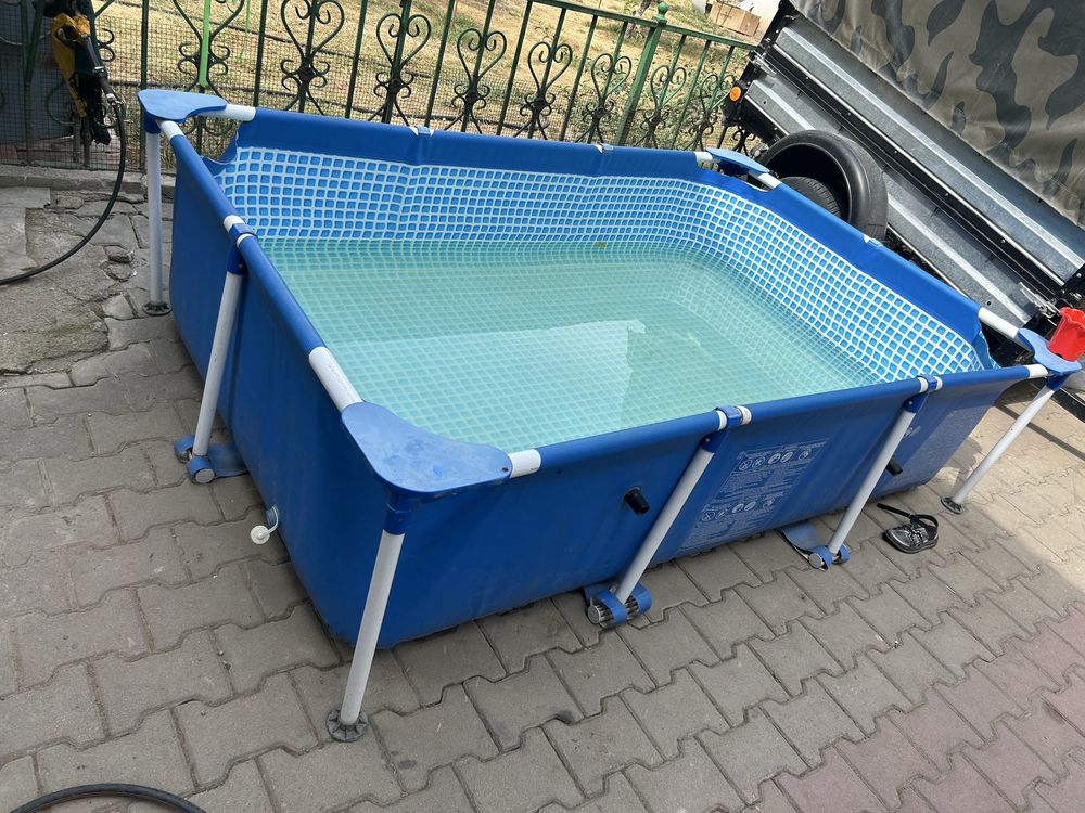 Бассейн интекс каркасный