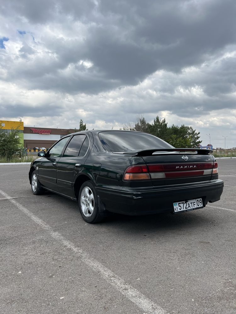 Продается Nissan Maxima 1997г автомат