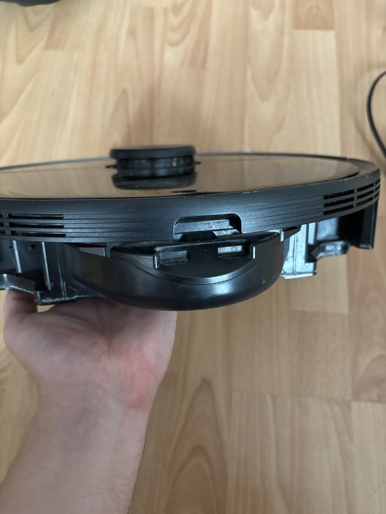 Roborock S5 max черного цвета
