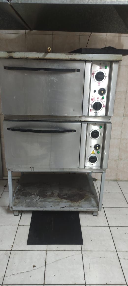 Продаю промышленный духовой шкаф