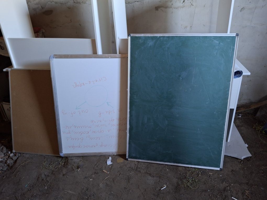 Продам парты и доски