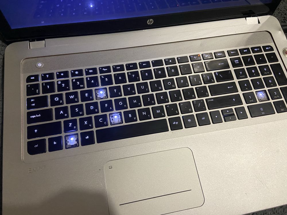 Продам ноутбук HP Envy 17-3001er Core i7 - 2670QM