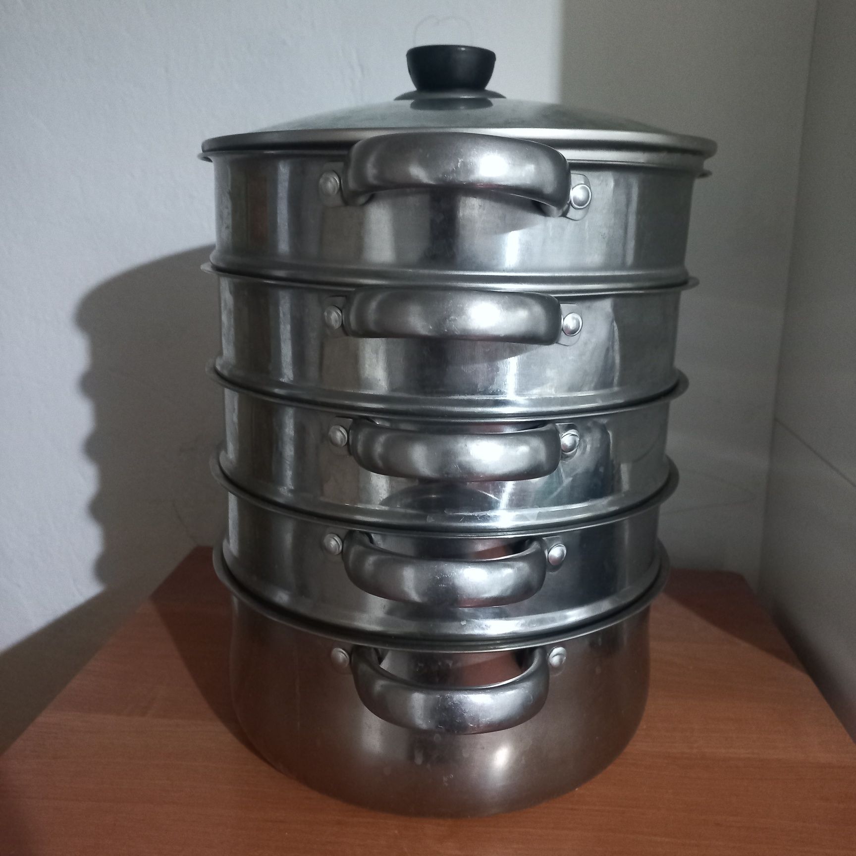 Продам мантоварку.