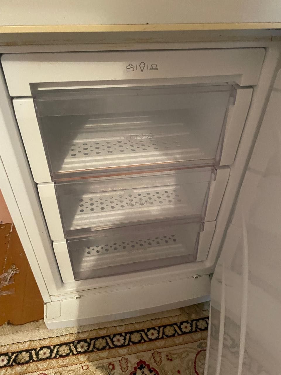 Продам холодильник LG