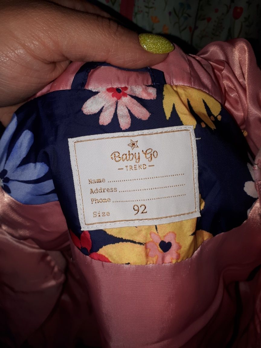 Продам жилетку на девочку