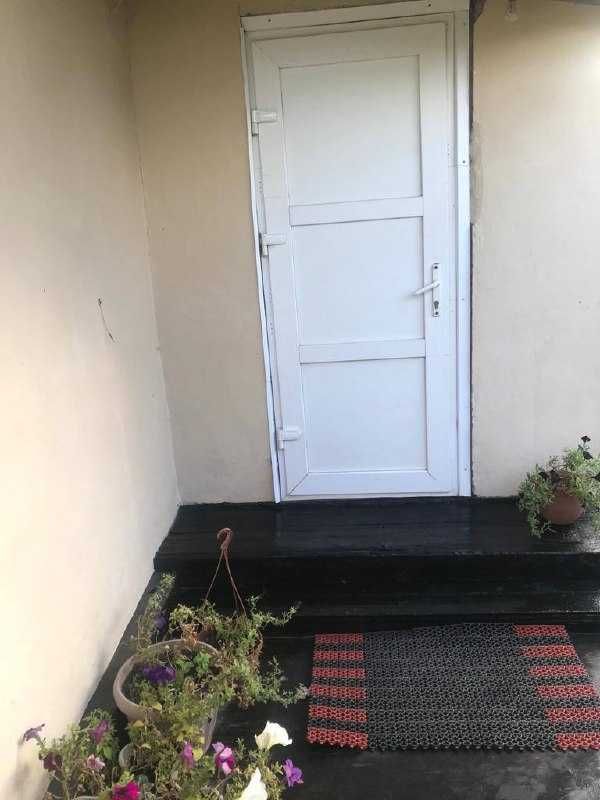 4 комнатный дом,  в 44 квартале, площадь 65 кв.м с участком 4.2 соток