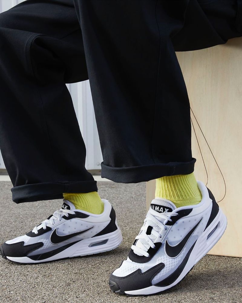 Продам новые кроссовки мужские Nike Air max