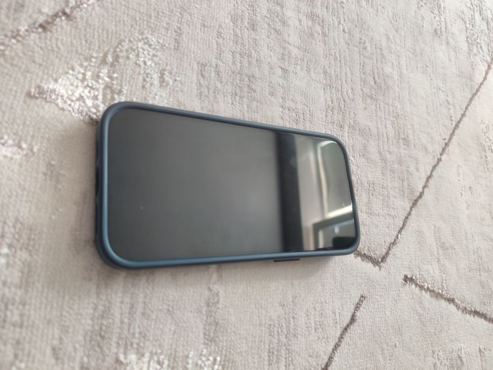 Продаю Iphone 15 128gb в хорошем состоянии