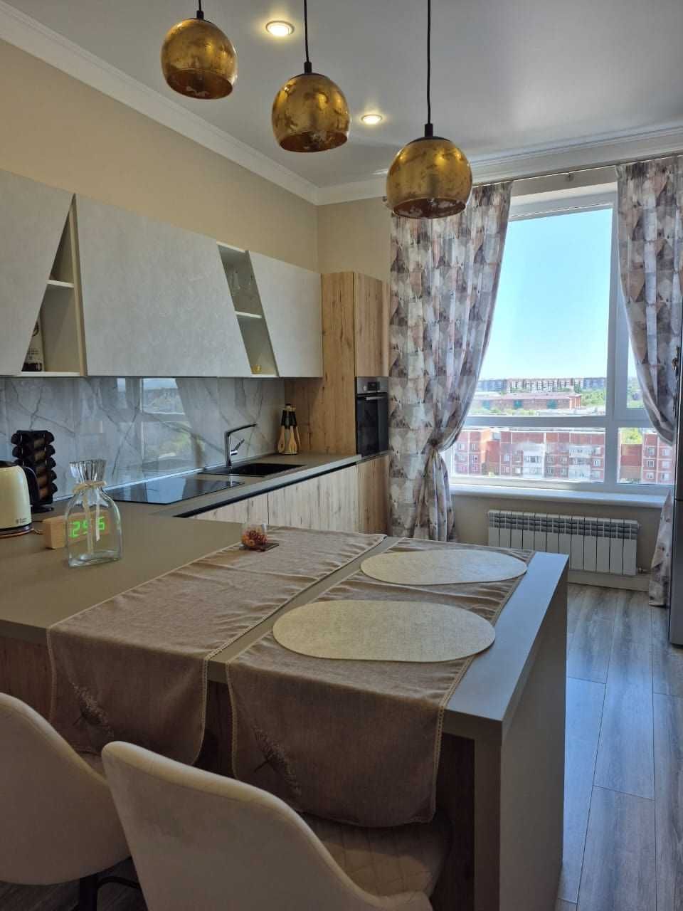 Продается 2-комнатная квартира, общей площадью 60,3 кв.м.