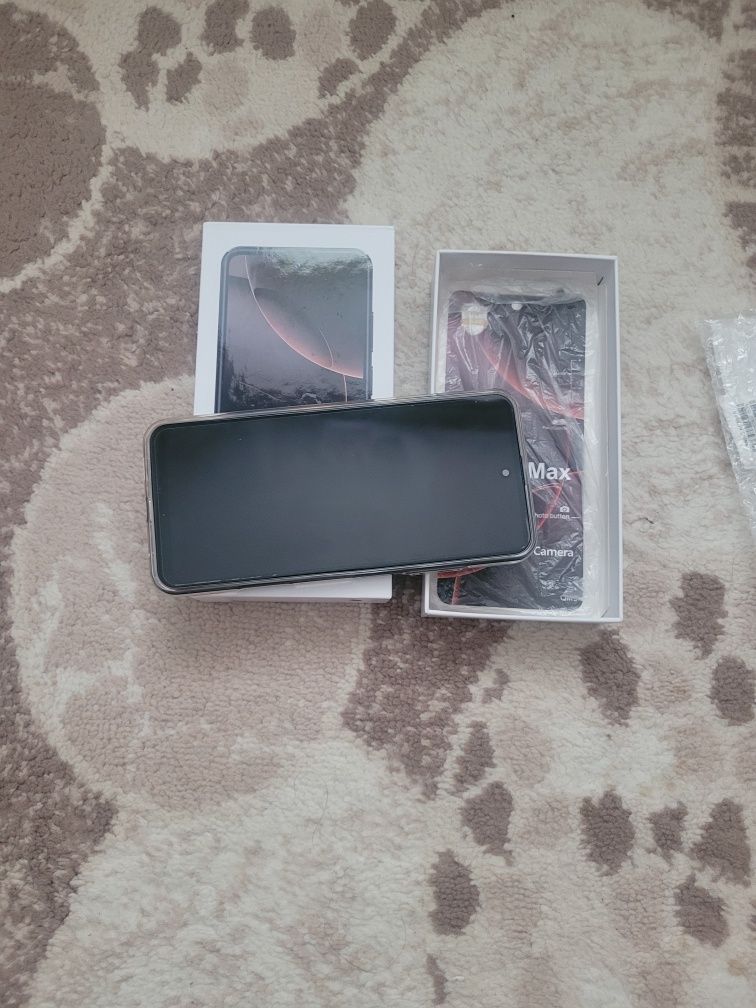 Продам Iphon 16 pro max срочно