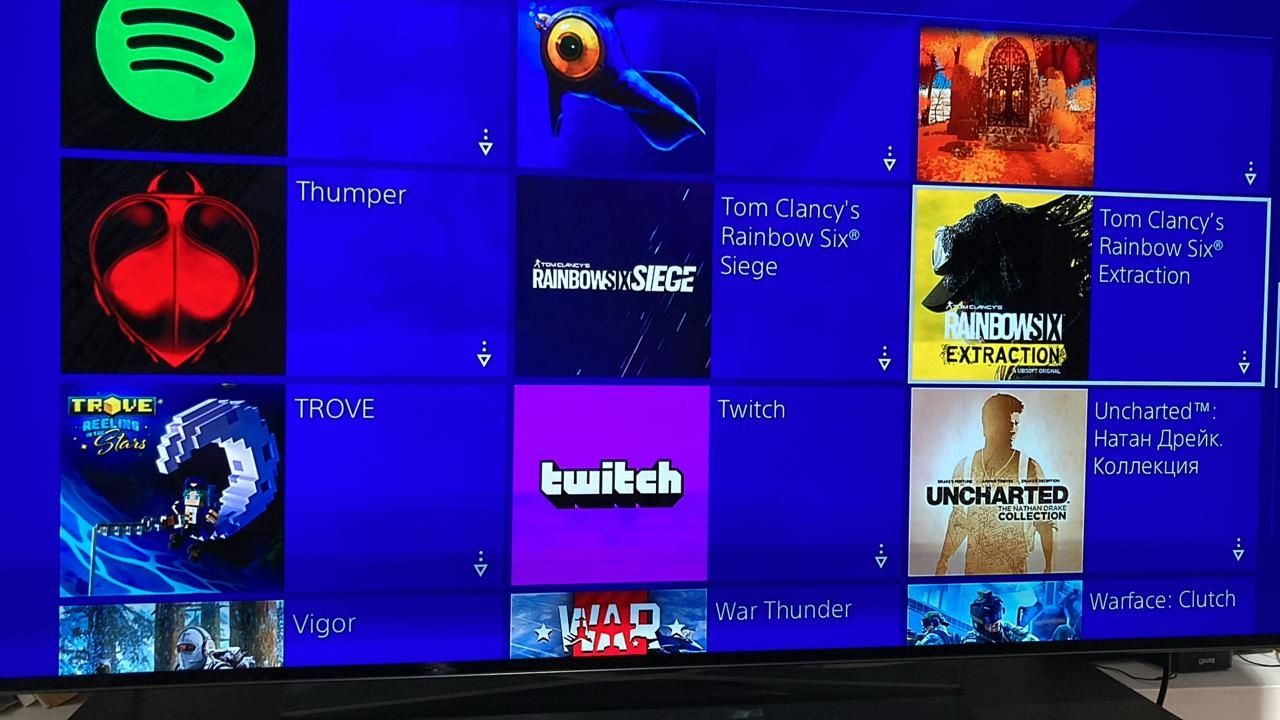 Продам консоль игровую приставку play station slim 1 tb