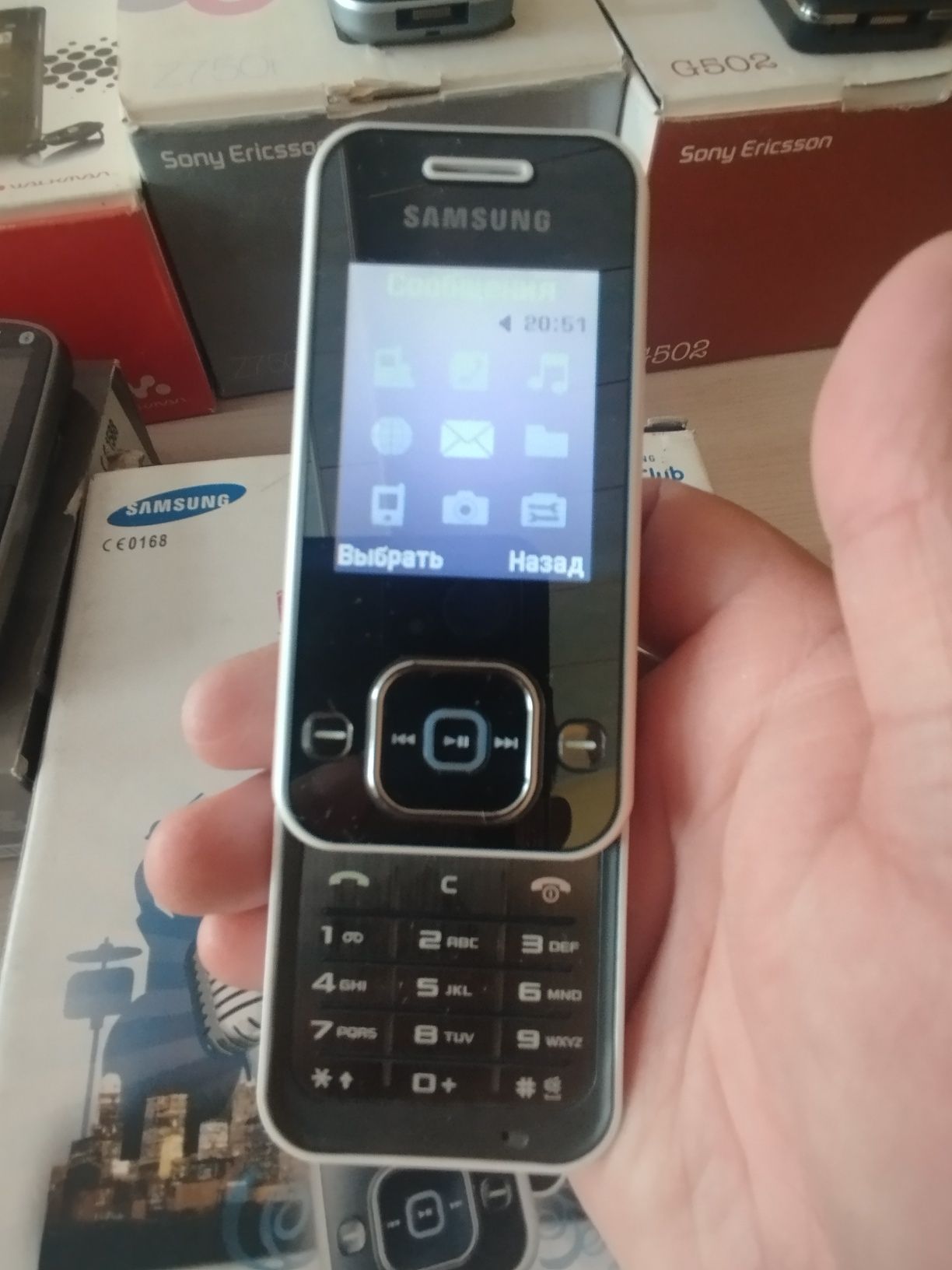 Ретро телефоны Sony Ericsson Motorola Nokia