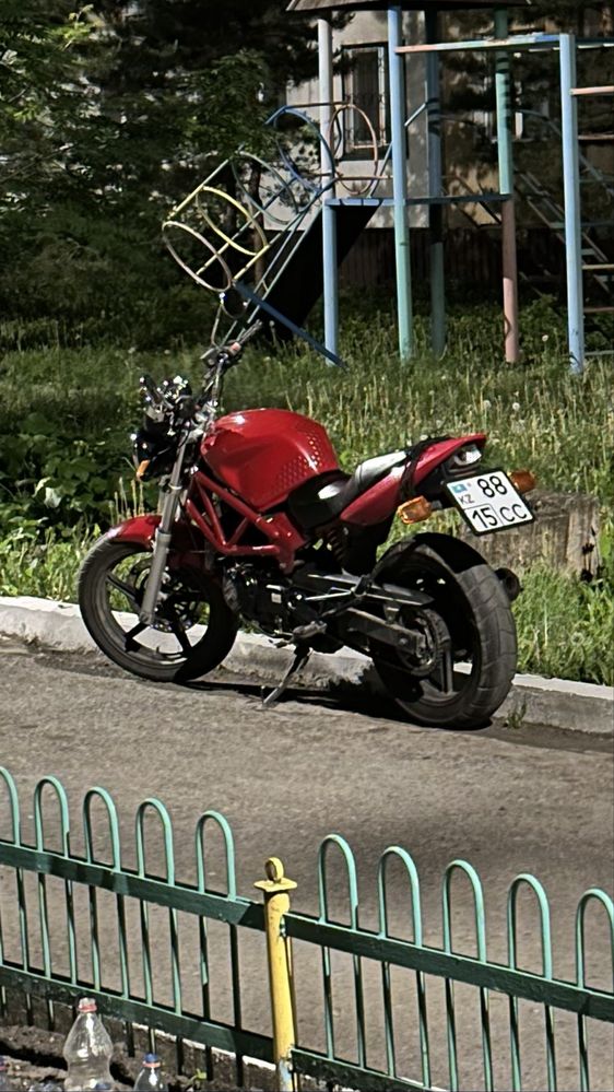 Продам или обменяю мотоцикл LIFAN LF250-19P