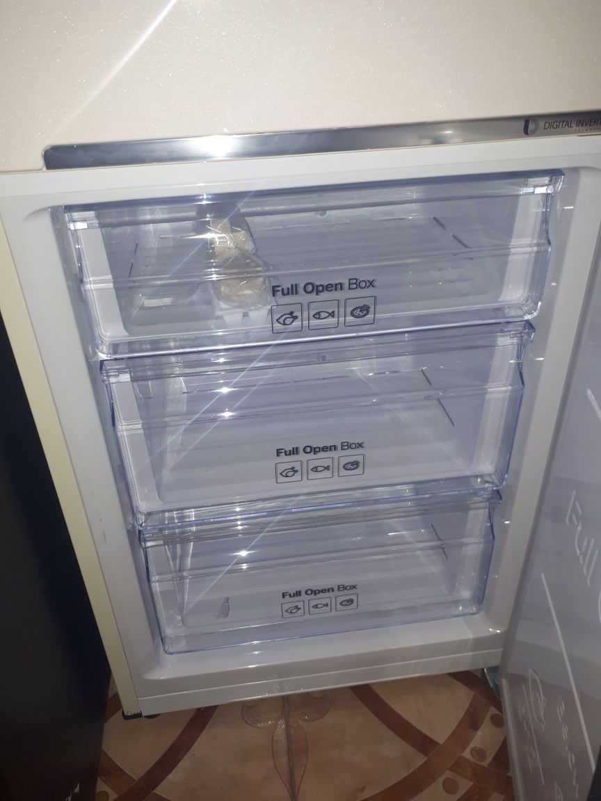 Новый Холодильник Samsung
