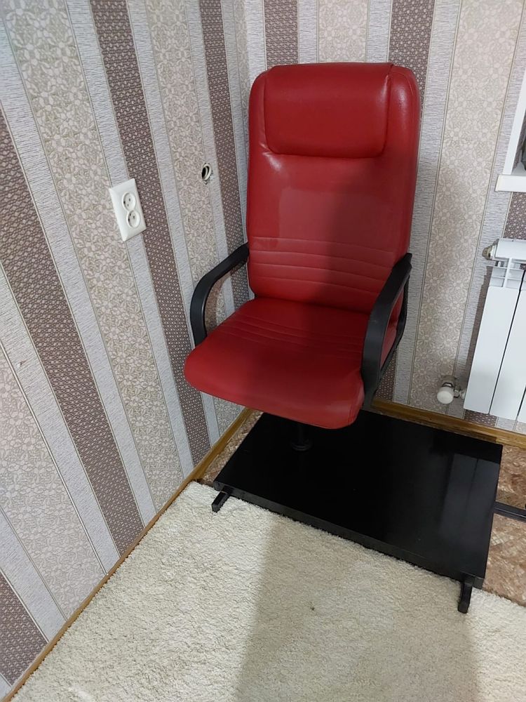 Кресло педикюрный