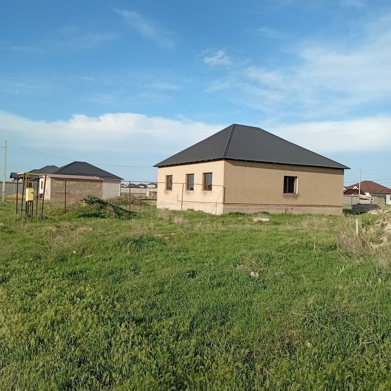 Үй сатылады, бағасы келісімді