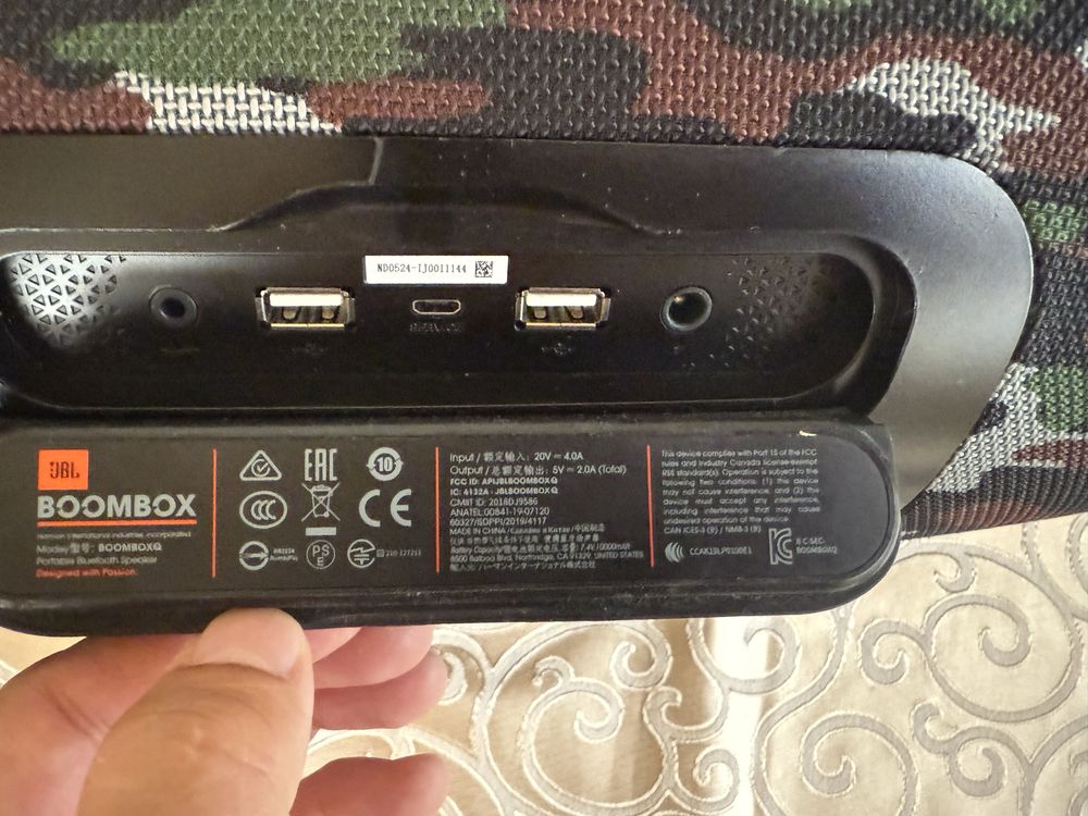 Продается Оригинал JBL Boombox Squad , цвет камуфляж.