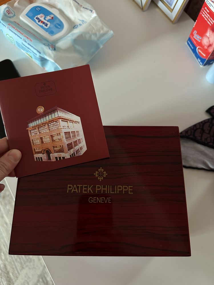 Механические часы от Patek Philippe