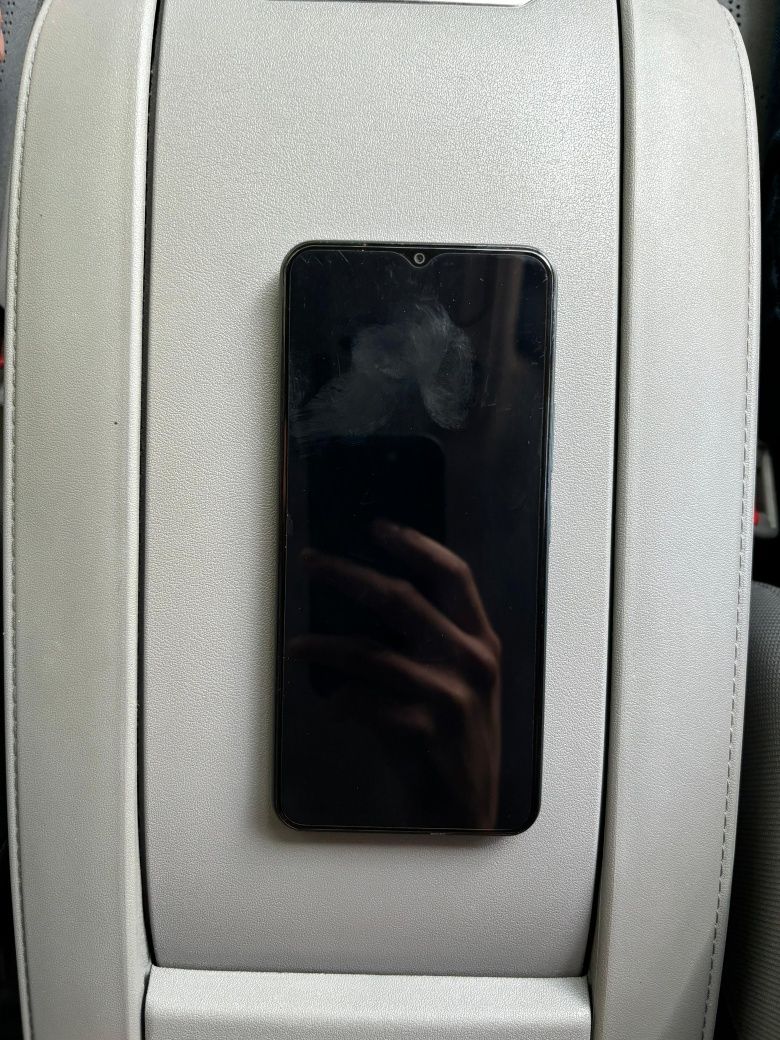Продам Vivo Y03.