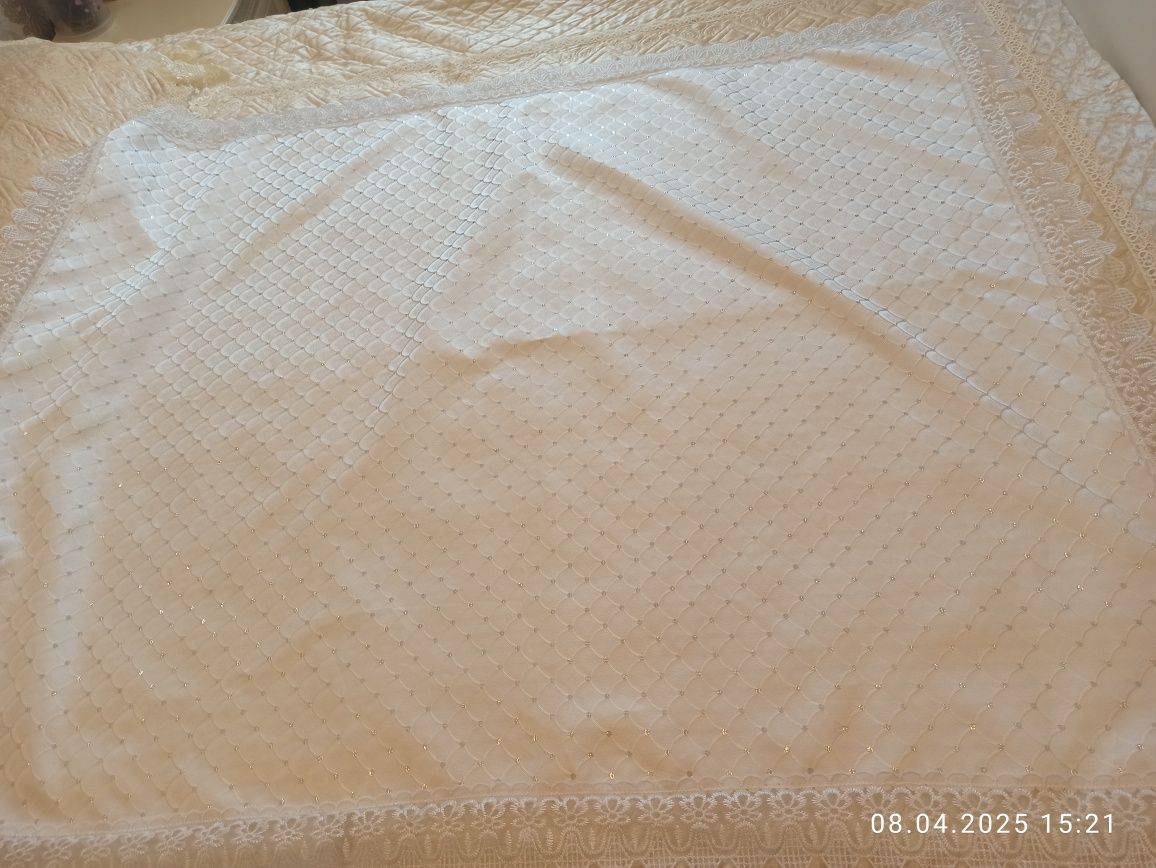 Скатерти 150/150, и 150/310 см