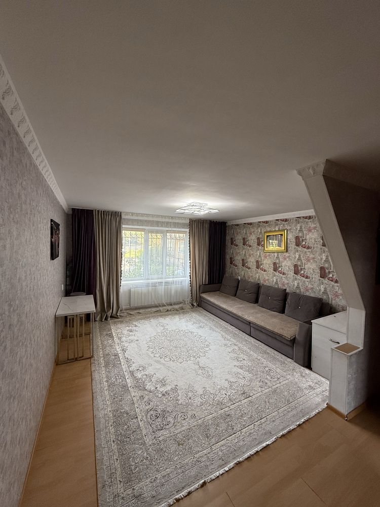 Продается 4-ком квартира.