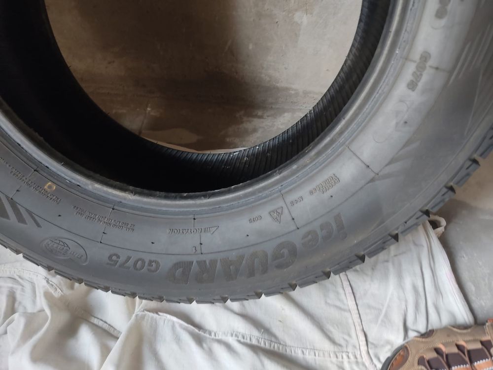 265/60/R18 GO75 YOKOHAMA ice GUARD made in Japan