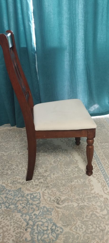 Продам шикарные стулья
